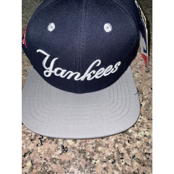 New York Yankees MLB Wordmark Snapback - Picture 3 of 11